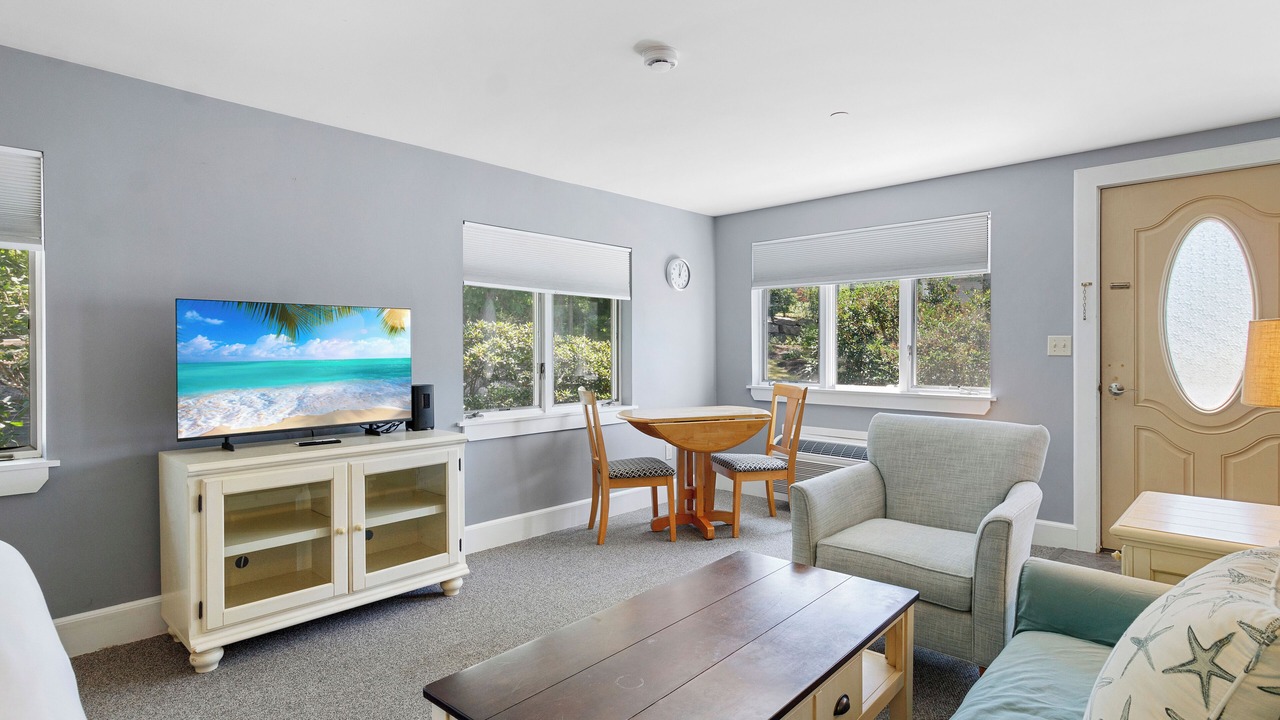 Photo of Livingroom in Edgecomb