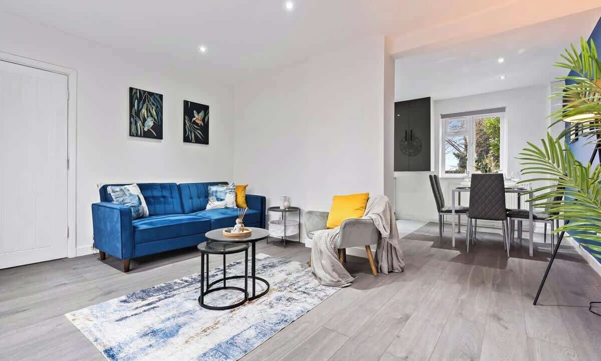 Photo of Livingroom in Cradley