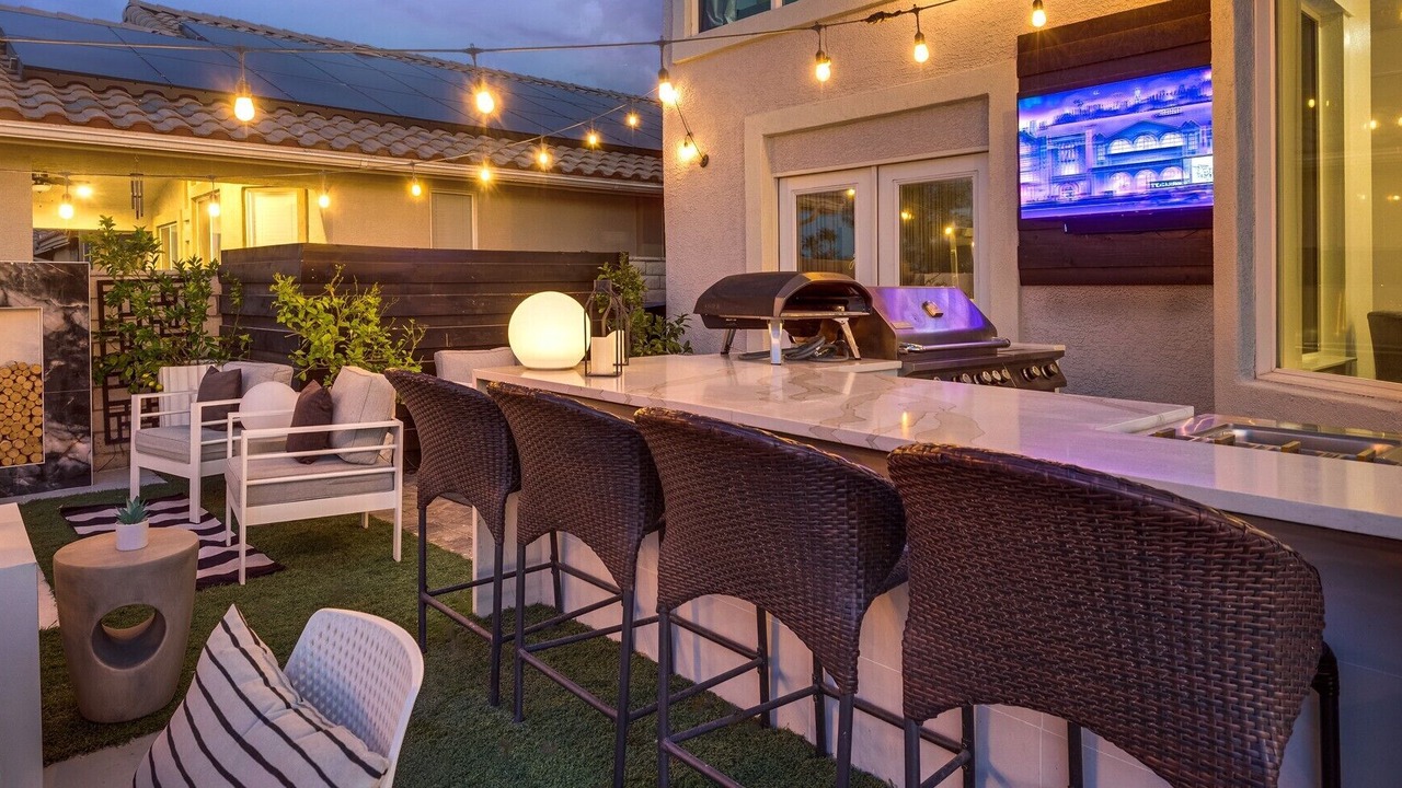 Photo of Outdoor in Green Valley