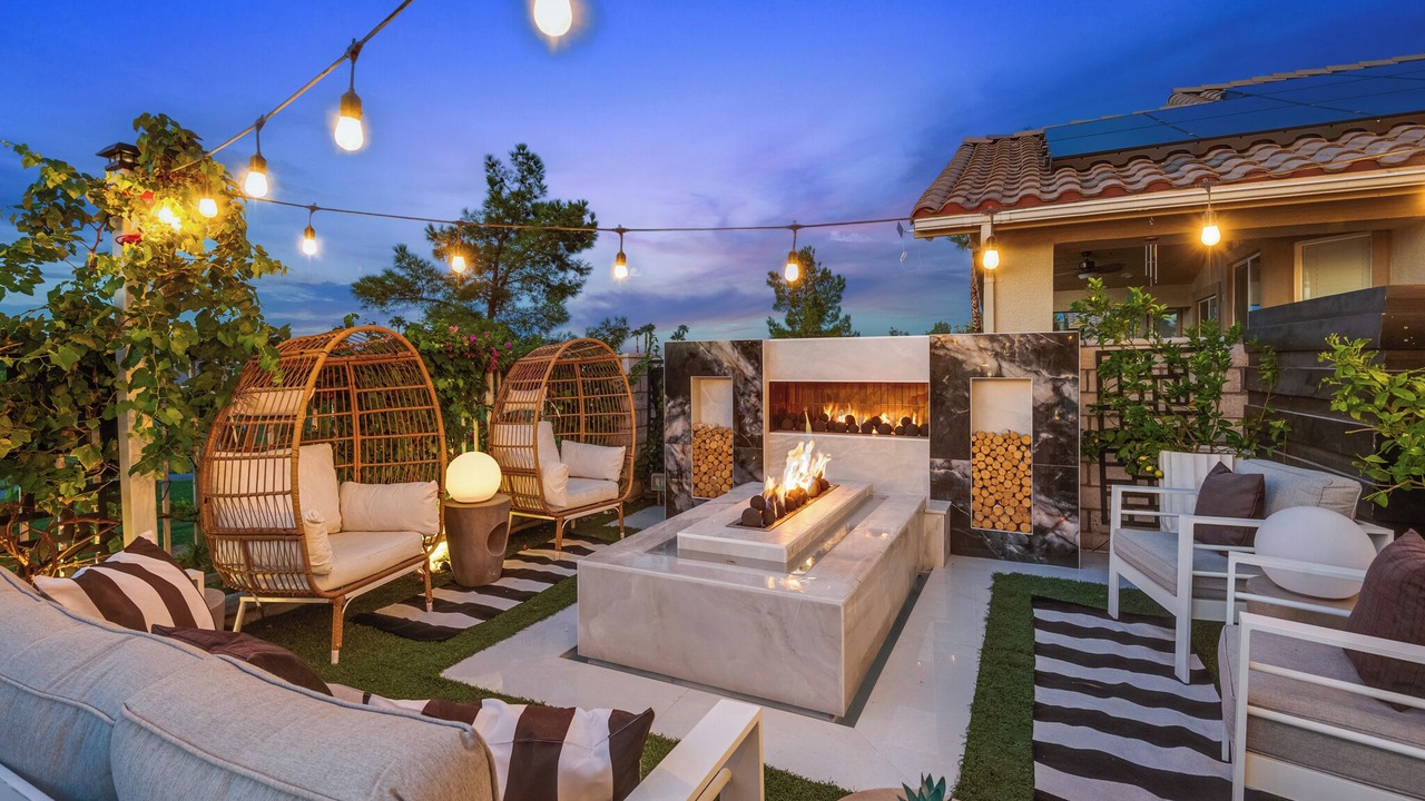 Photo of Livingroom in Green Valley