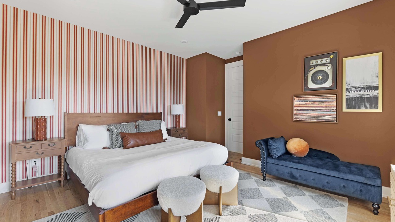 Photo of Bedroom in Hurwood Heights
