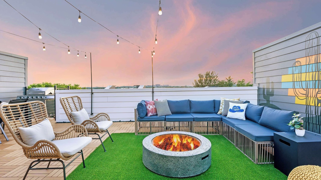 Photo of Patio Balcony in Hurwood Heights