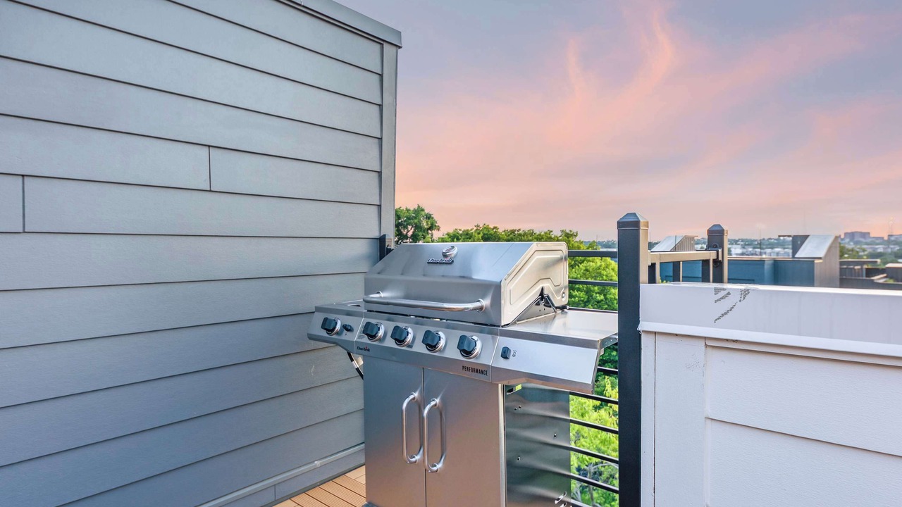 Photo of Outdoor in Hurwood Heights