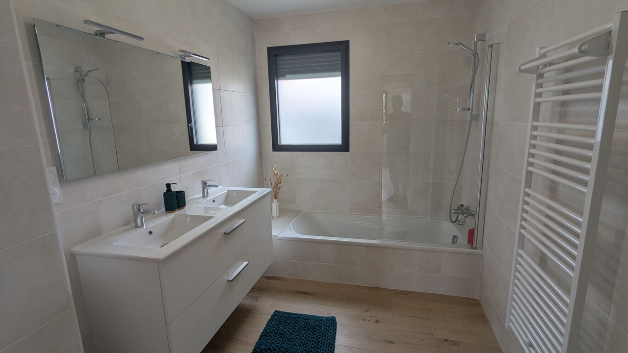 Photo of Bathroom in Plouarzel