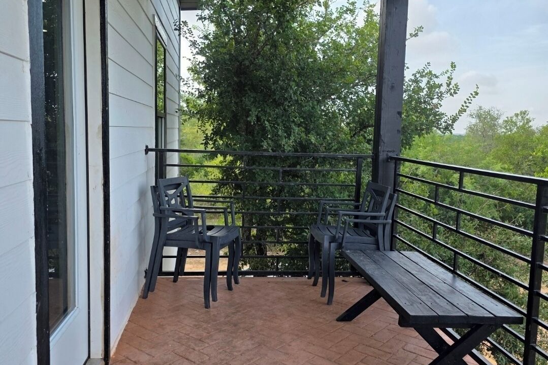 Photo of Patio Balcony in Dale