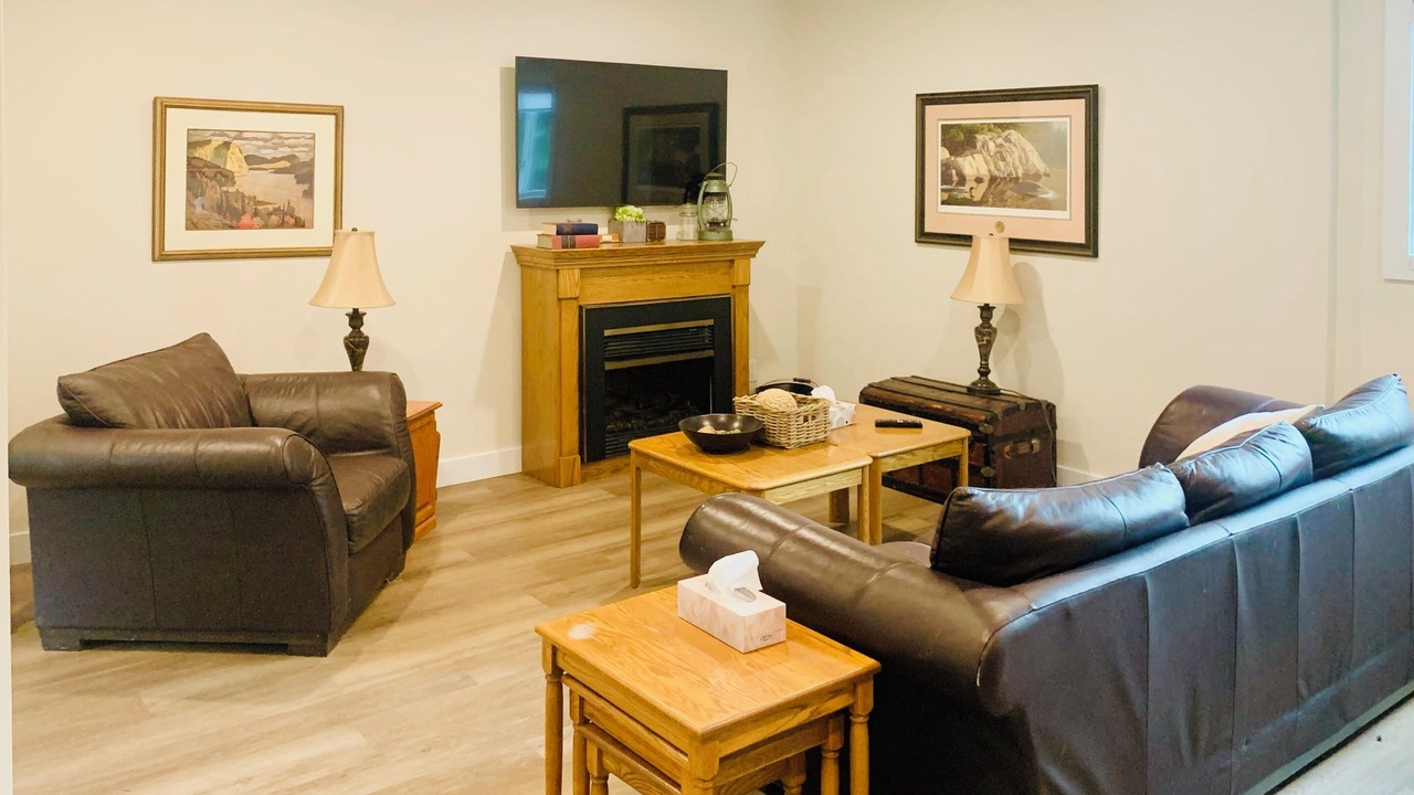 Photo of Livingroom in Burk's Falls