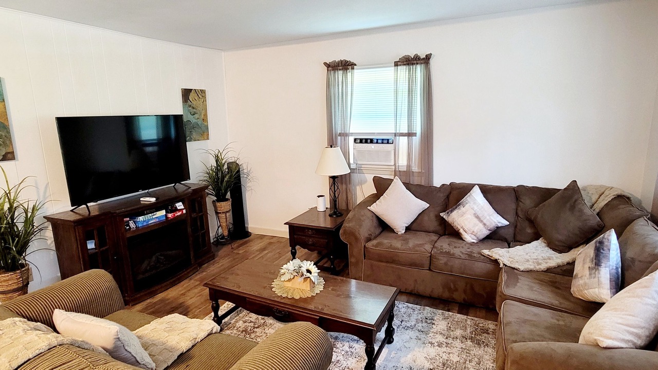 Photo of Livingroom in Hamilton