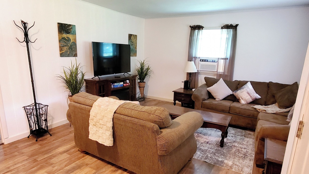 Photo of Livingroom in Hamilton