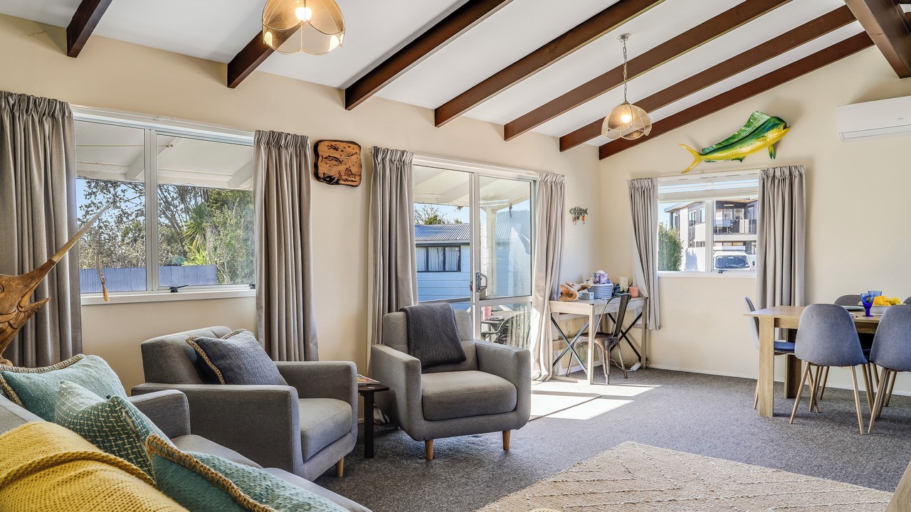 Photo of Livingroom in Whitianga