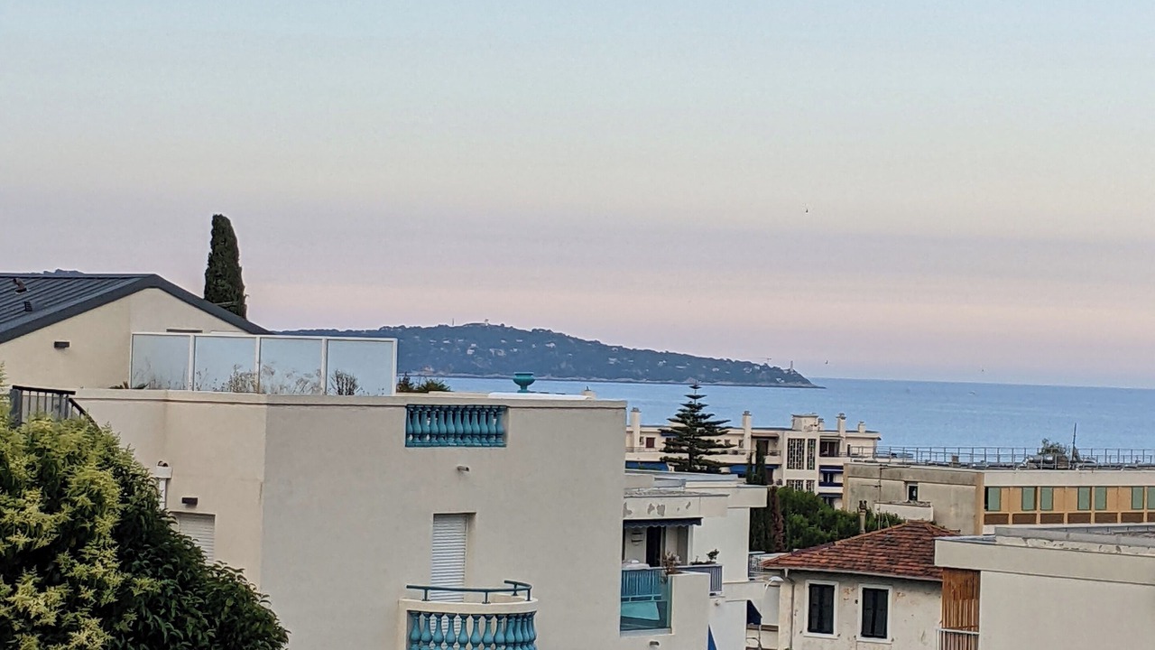 Photo of Others in La Californie