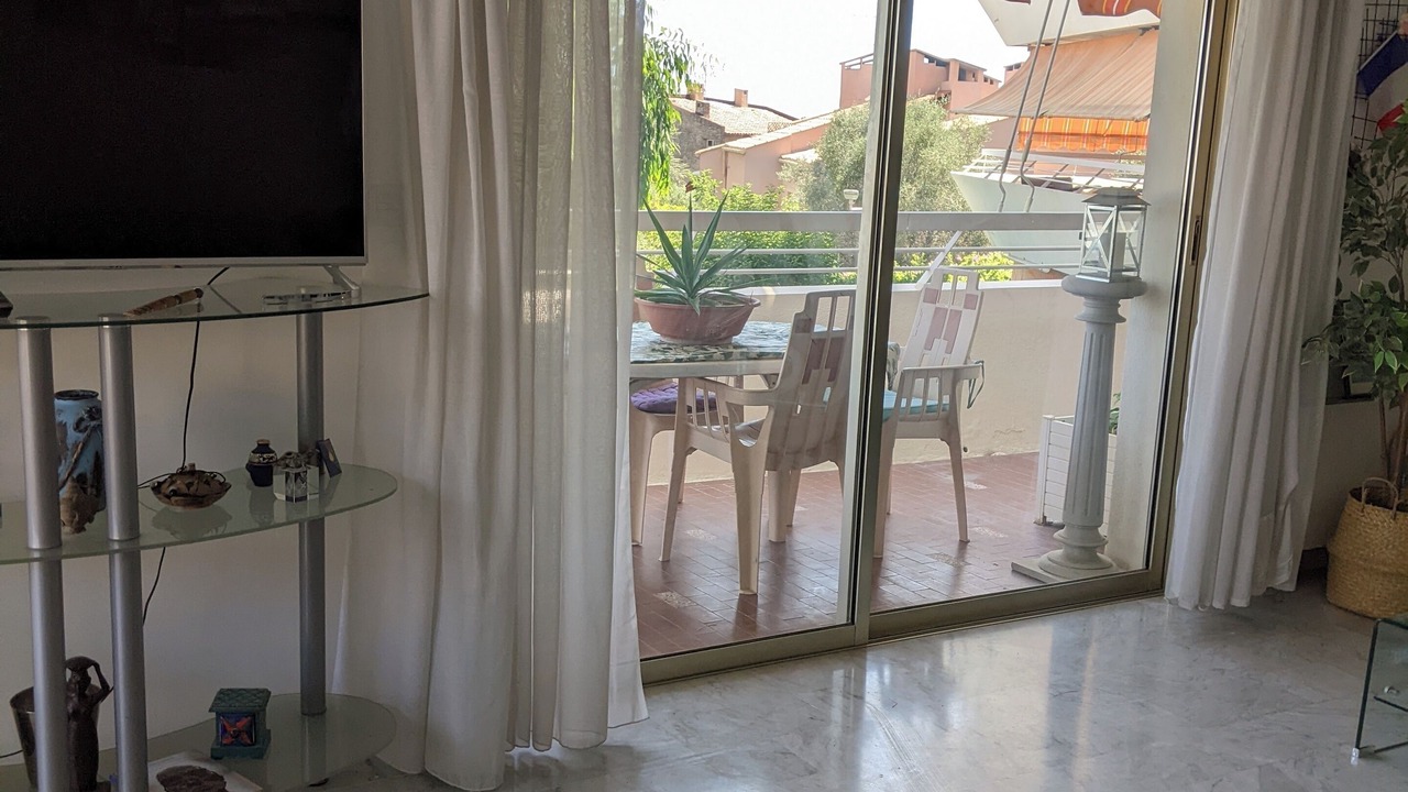 Photo of Others in La Californie