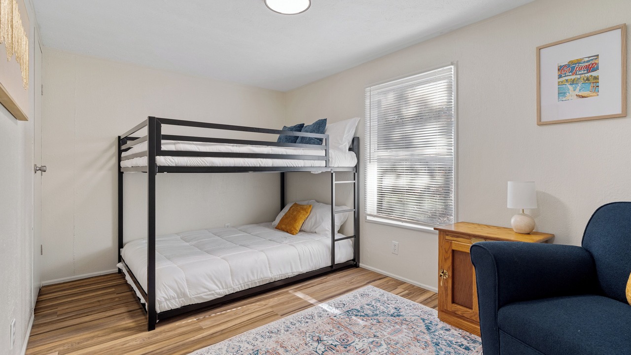 Photo of Bedroom in Cookson