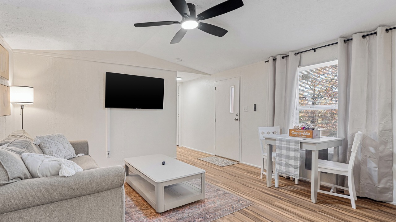 Photo of Livingroom in Cookson