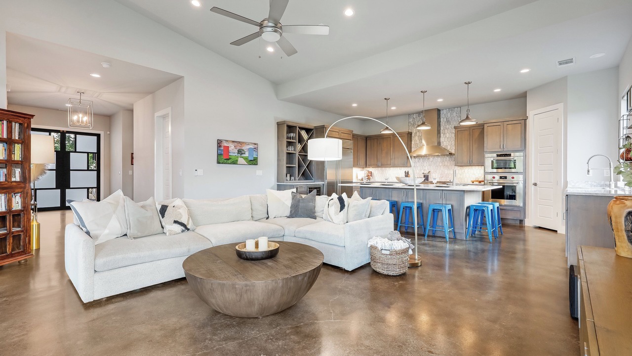 Photo of Livingroom in Lago Vista