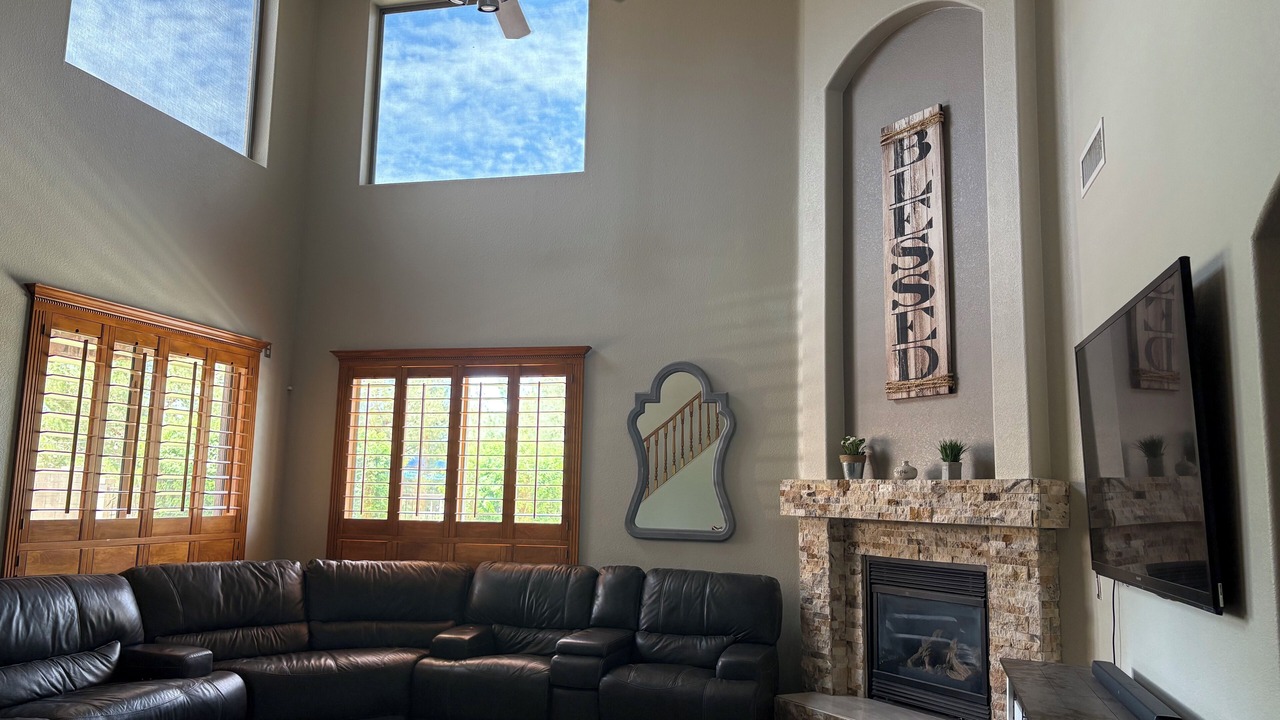 Photo of Livingroom in Coronado Ranch