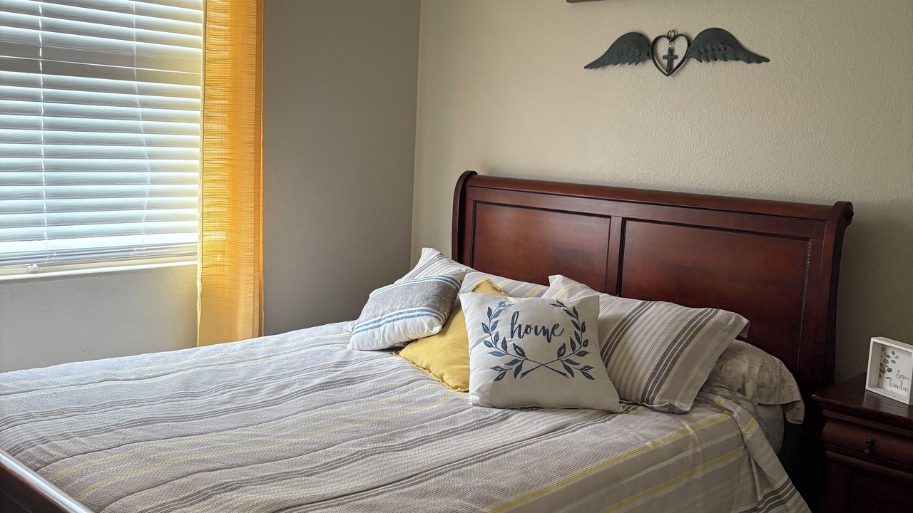 Photo of Bedroom in Coronado Ranch
