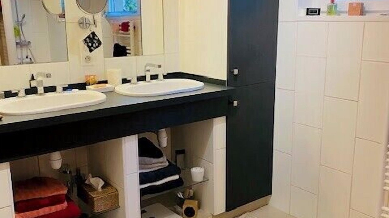 Photo of Bathroom in Quartier Grieu-Vallon Suisse-Saint-Hilaire