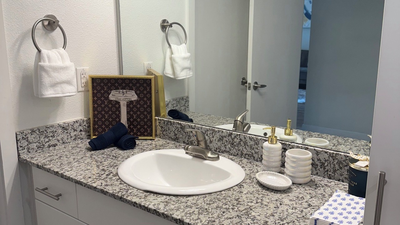 Photo of Bathroom in East Riverside - Oltorf