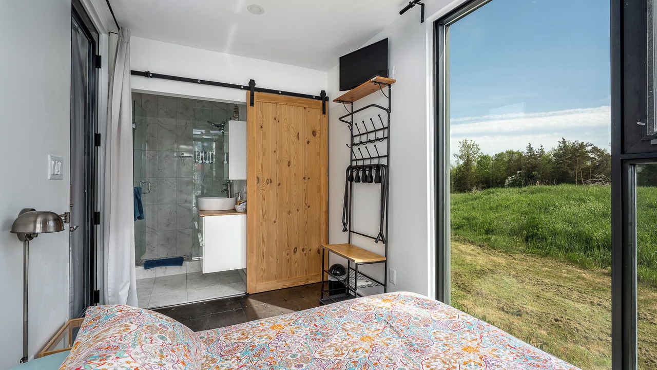 Photo of Bedroom in Gilbert Mills
