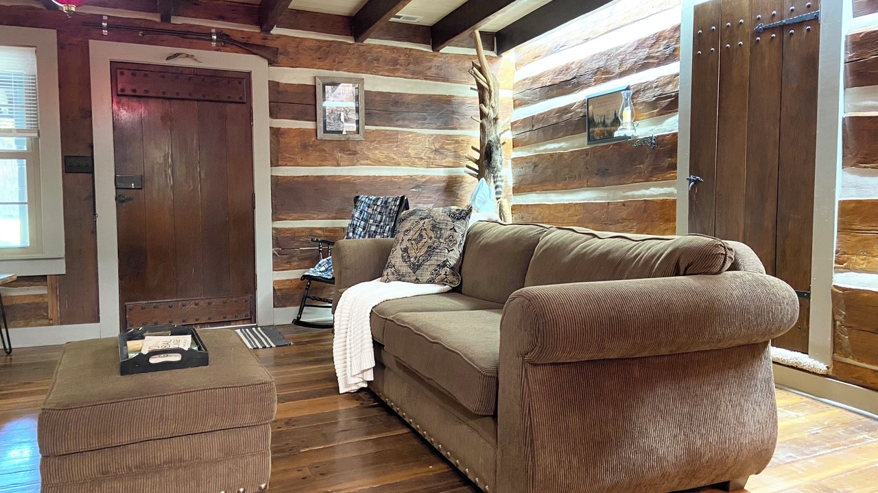 Photo of Livingroom in Woodbury