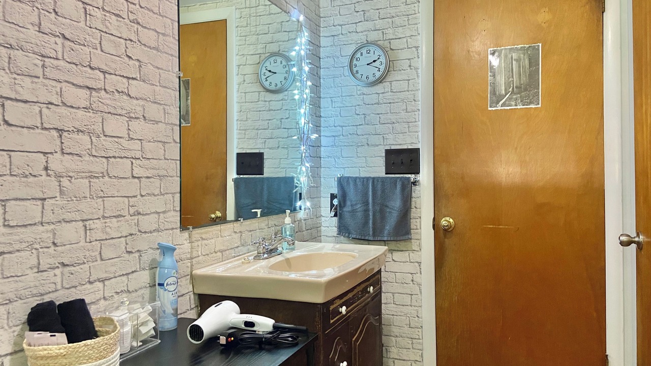 Photo of Bathroom in Woodbury