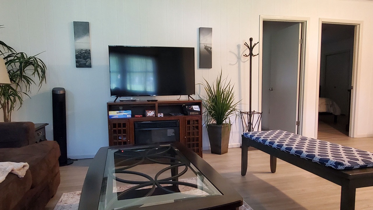 Photo of Livingroom in West Eaton