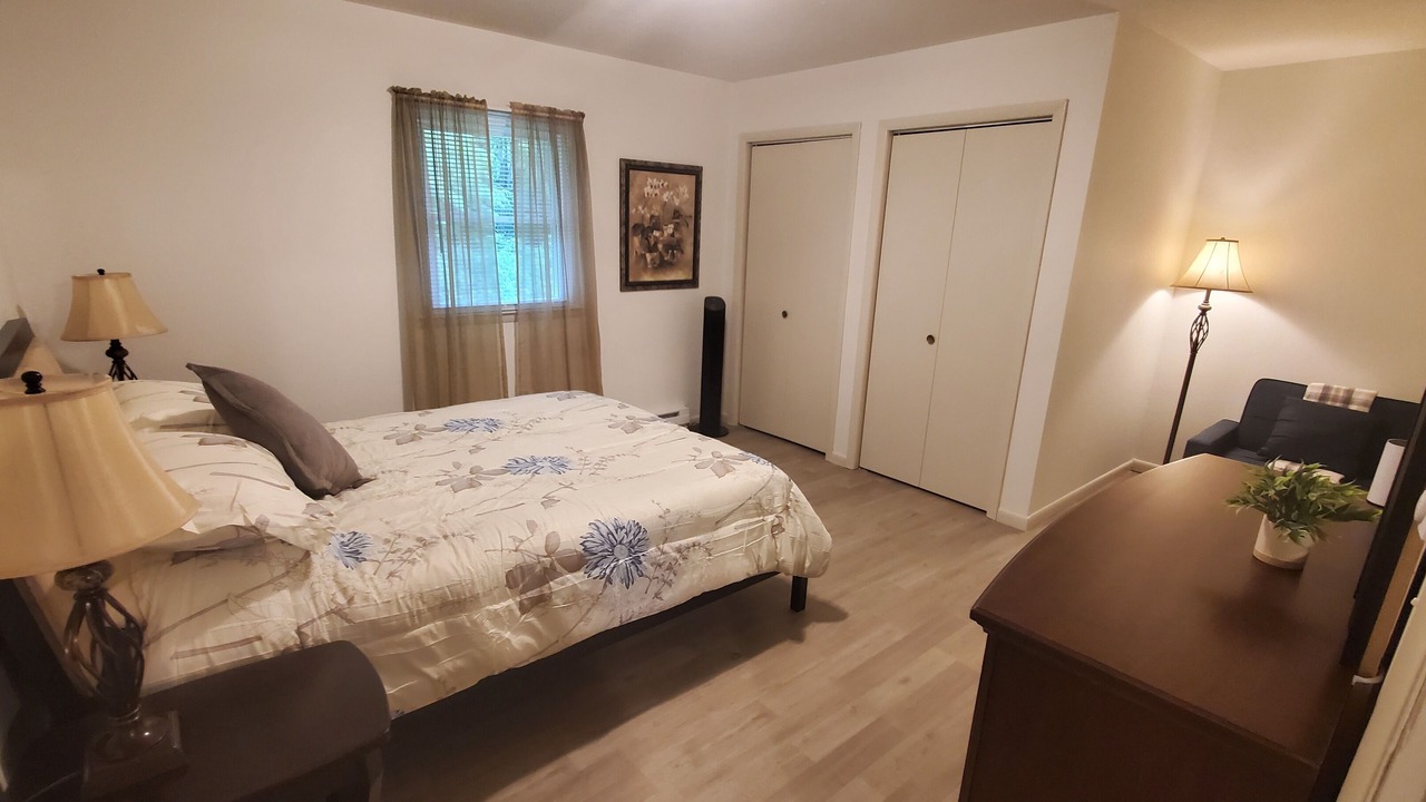 Photo of Bedroom in West Eaton