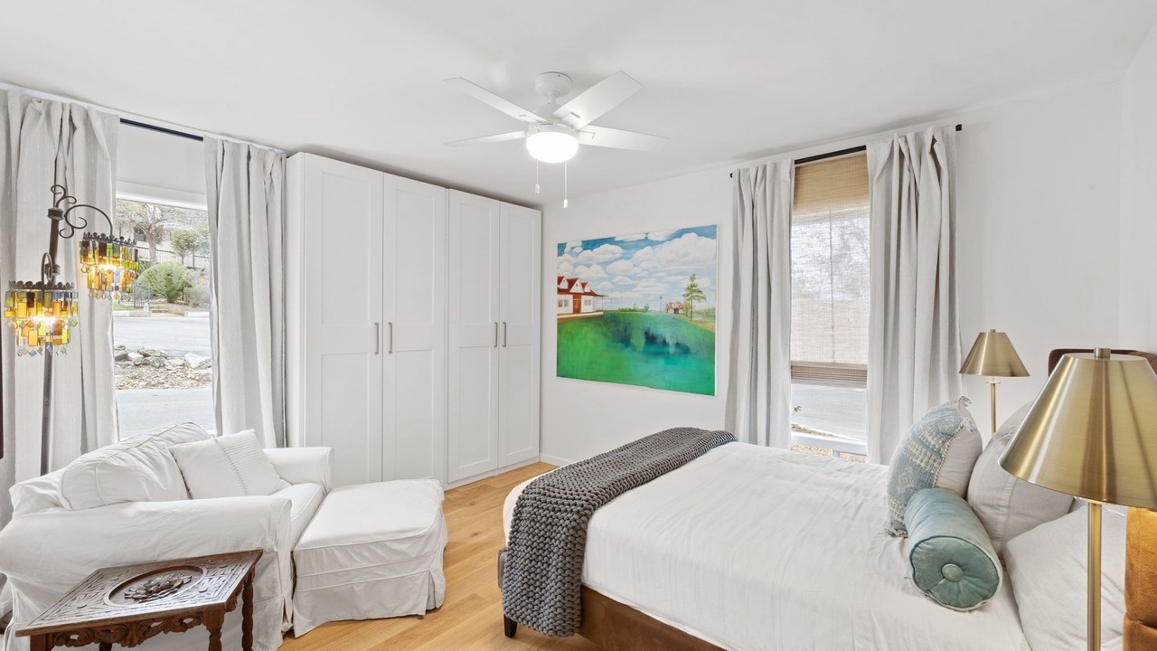Photo of Bedroom in Highland Park West