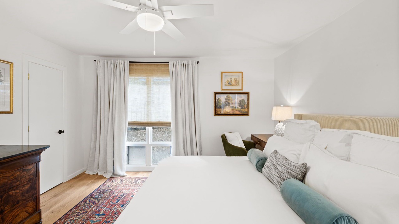 Photo of Bedroom in Highland Park West