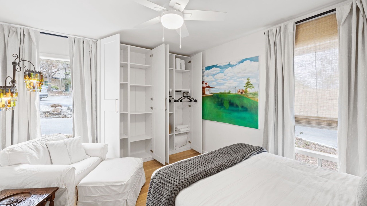 Photo of Bedroom in Highland Park West