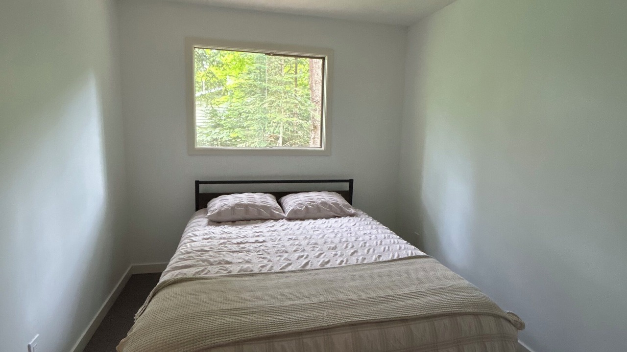 Photo of Bedroom in Bracebridge