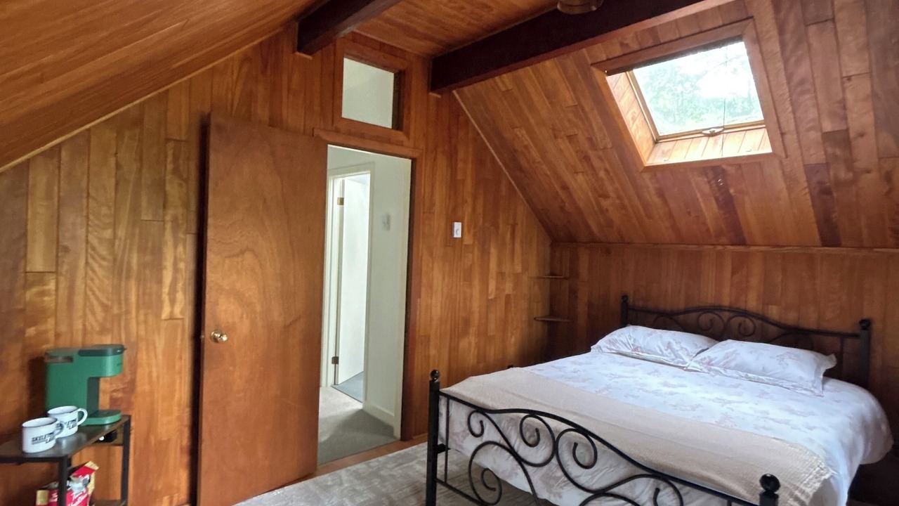 Photo of Bedroom in Bracebridge