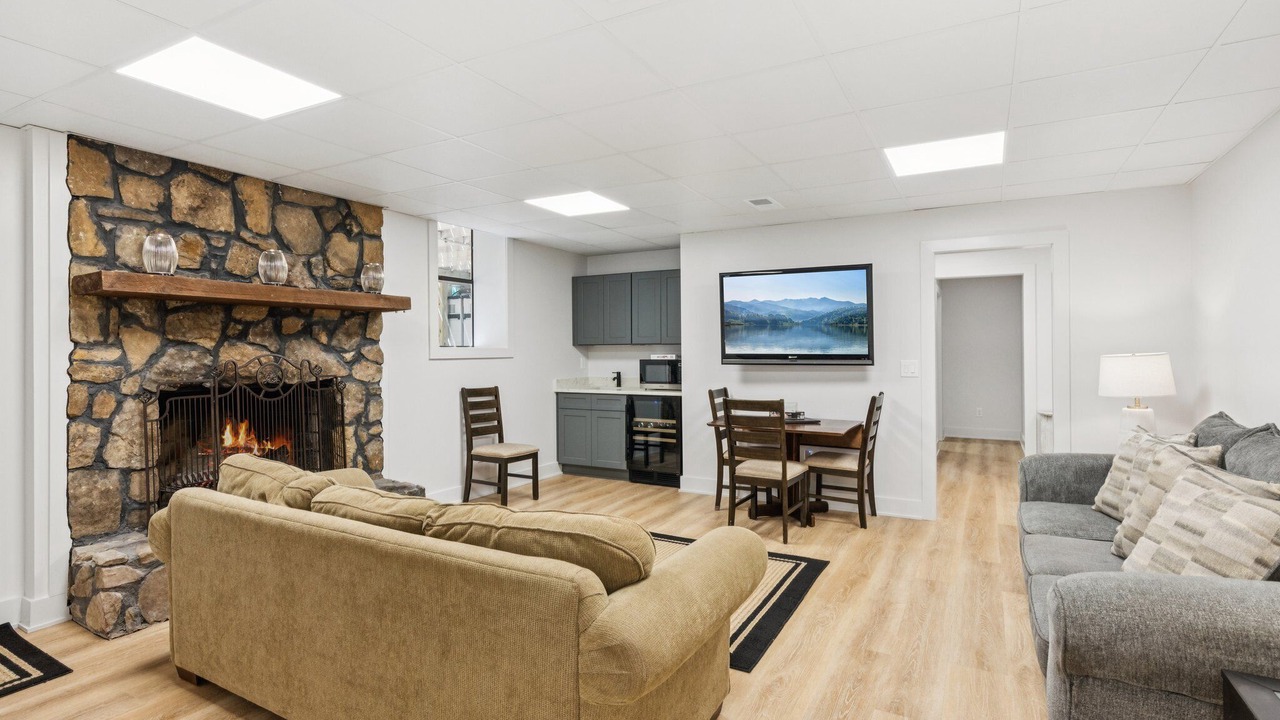 Photo of Livingroom in Buford