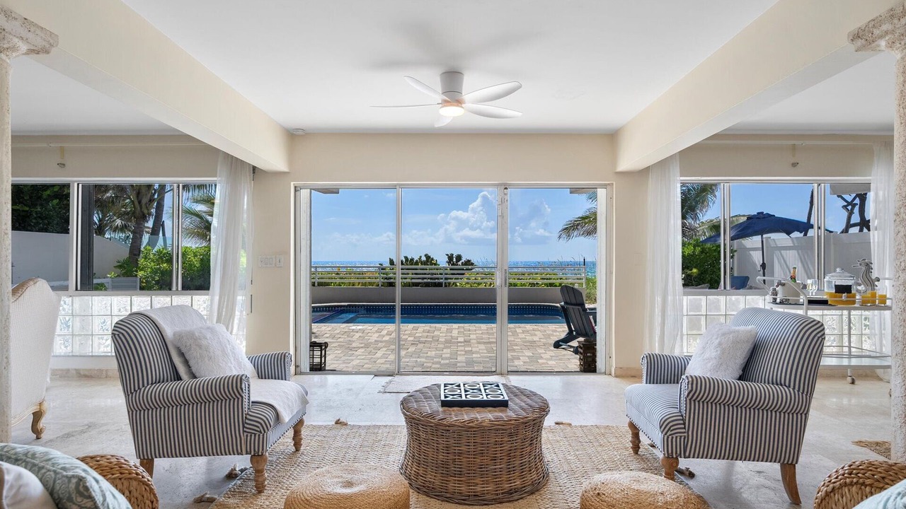 Photo of Outdoor in Lauderdale Beach