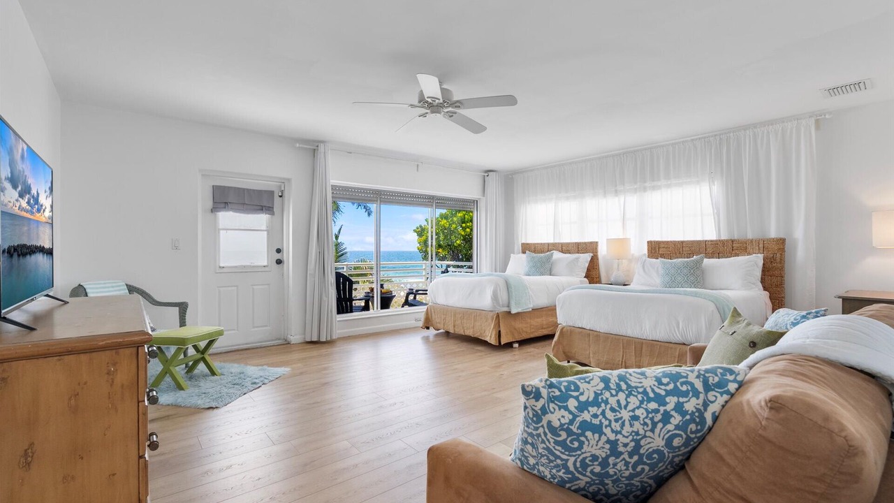 Photo of Bedroom in Lauderdale Beach