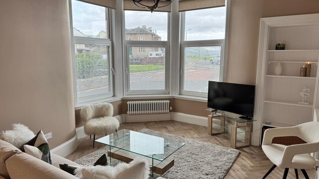 Photo of Livingroom in Largs