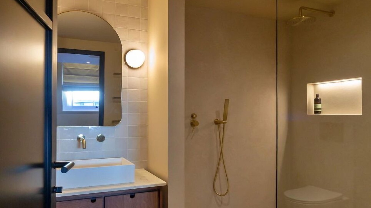 Photo of Others in Appledore