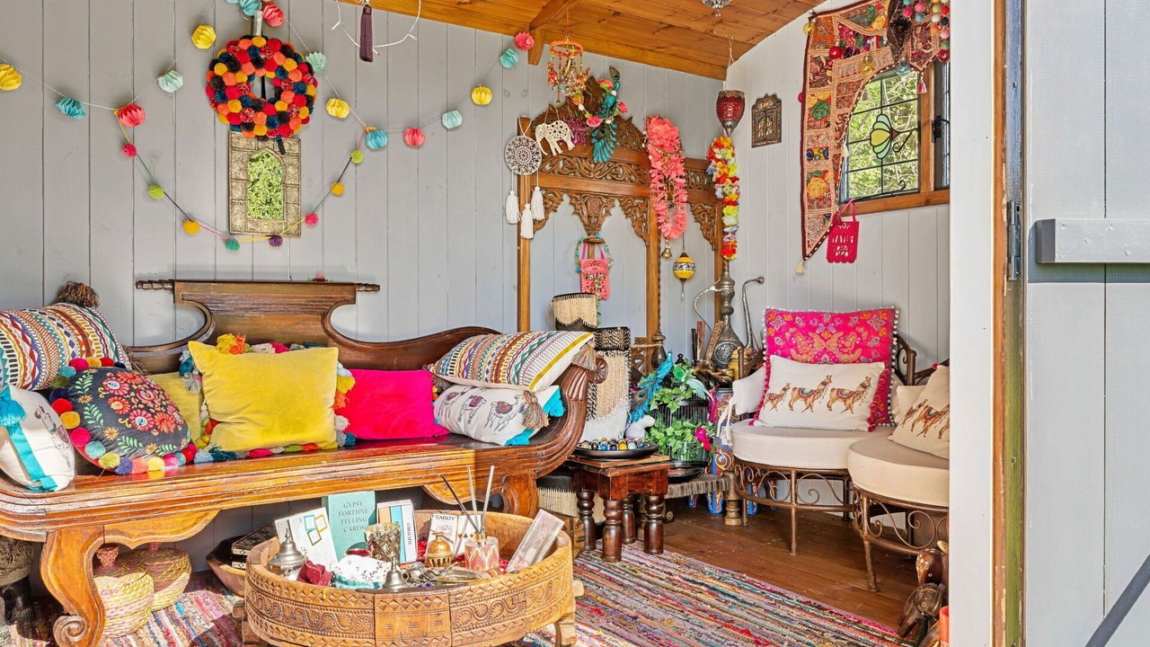 Photo of Patio Balcony in Dunbridge