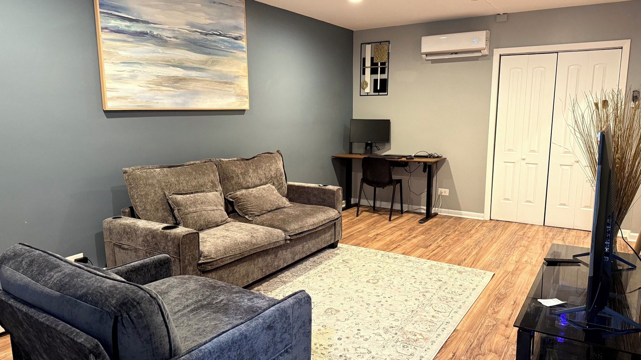 Photo of Livingroom in Rogers Park