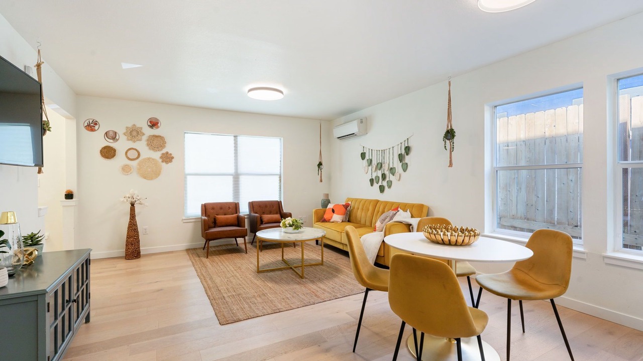 Photo of Others in Alberta Arts District