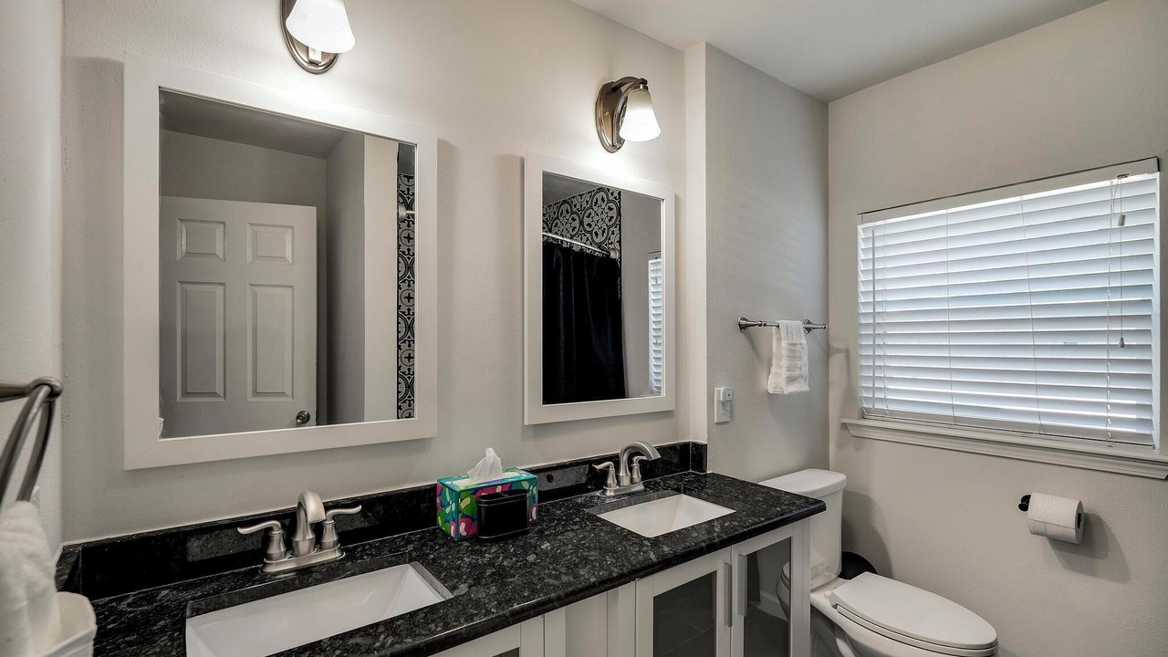 Photo of Bathroom in Shearer Hills - Ridgeview