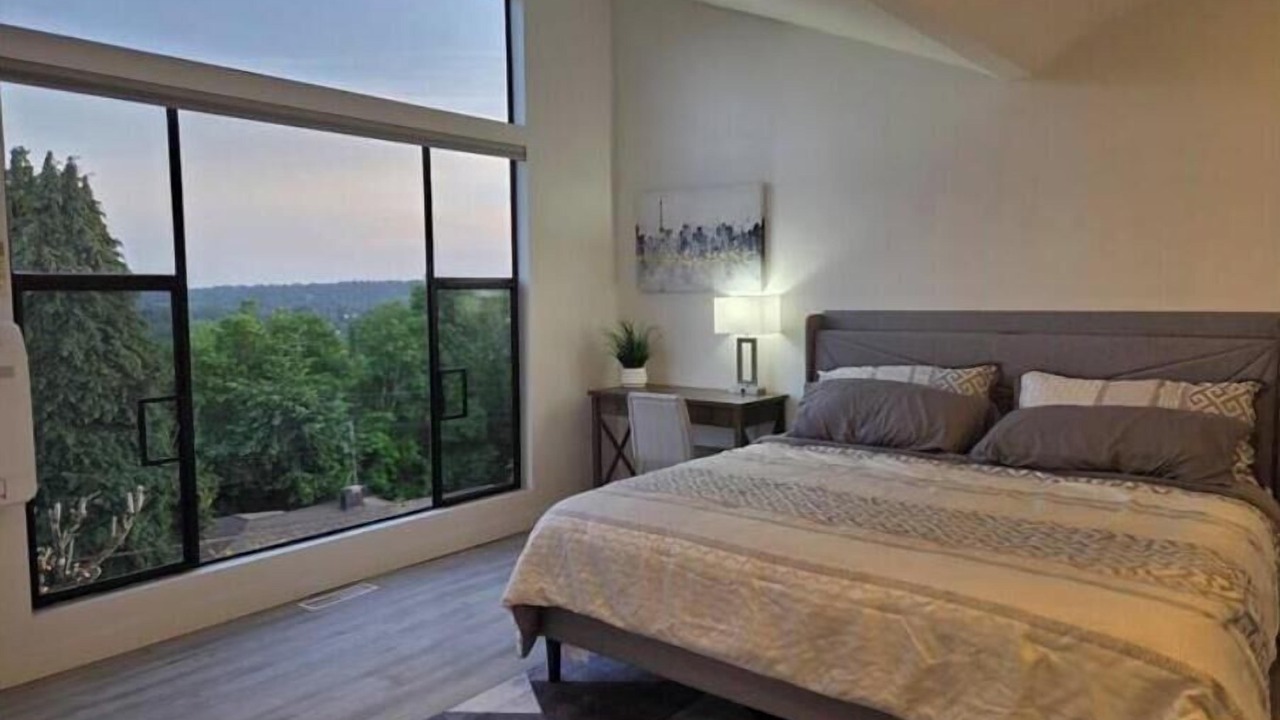 Photo of Bedroom in Bryn Mawr-Skyway