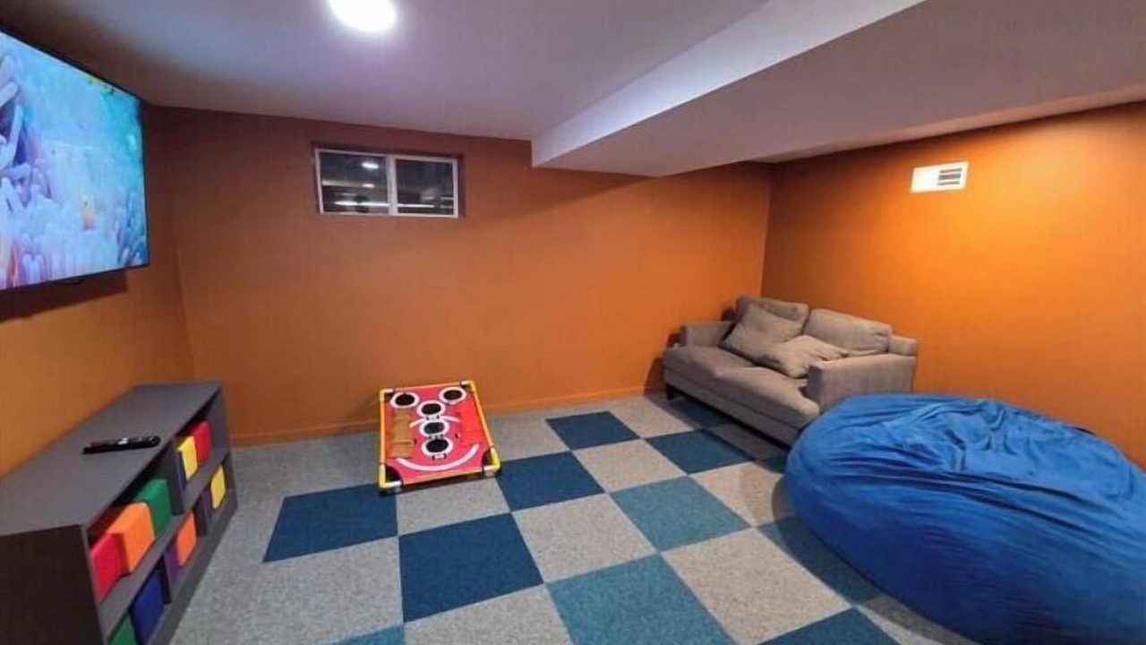 Photo of Others in Bryn Mawr-Skyway