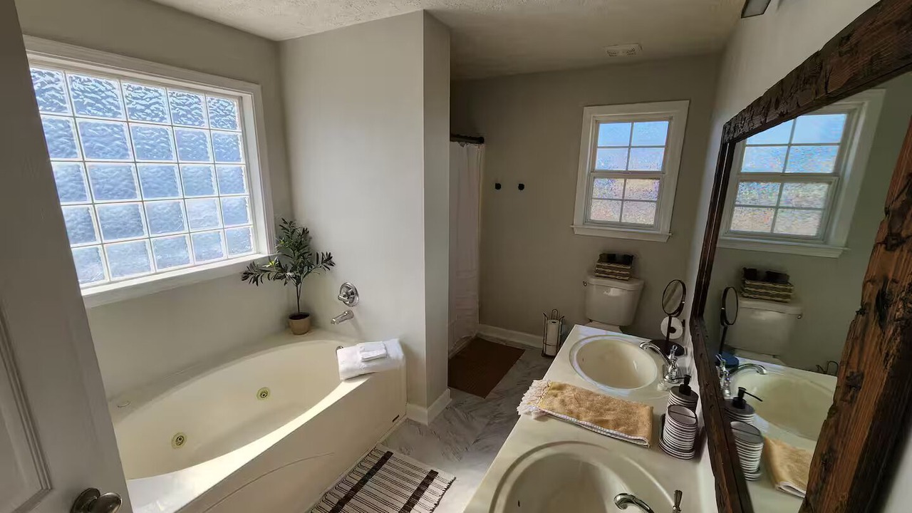 Photo of Bathroom in Murfreesboro