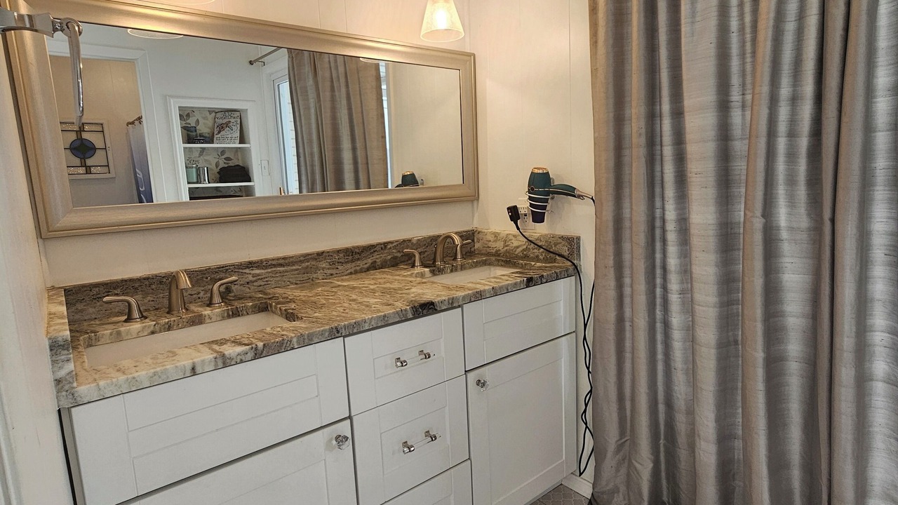Photo of Bathroom in Haltom City