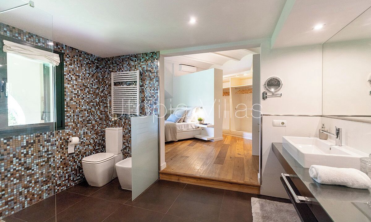 Photo of Bathroom in Passeig Maritim