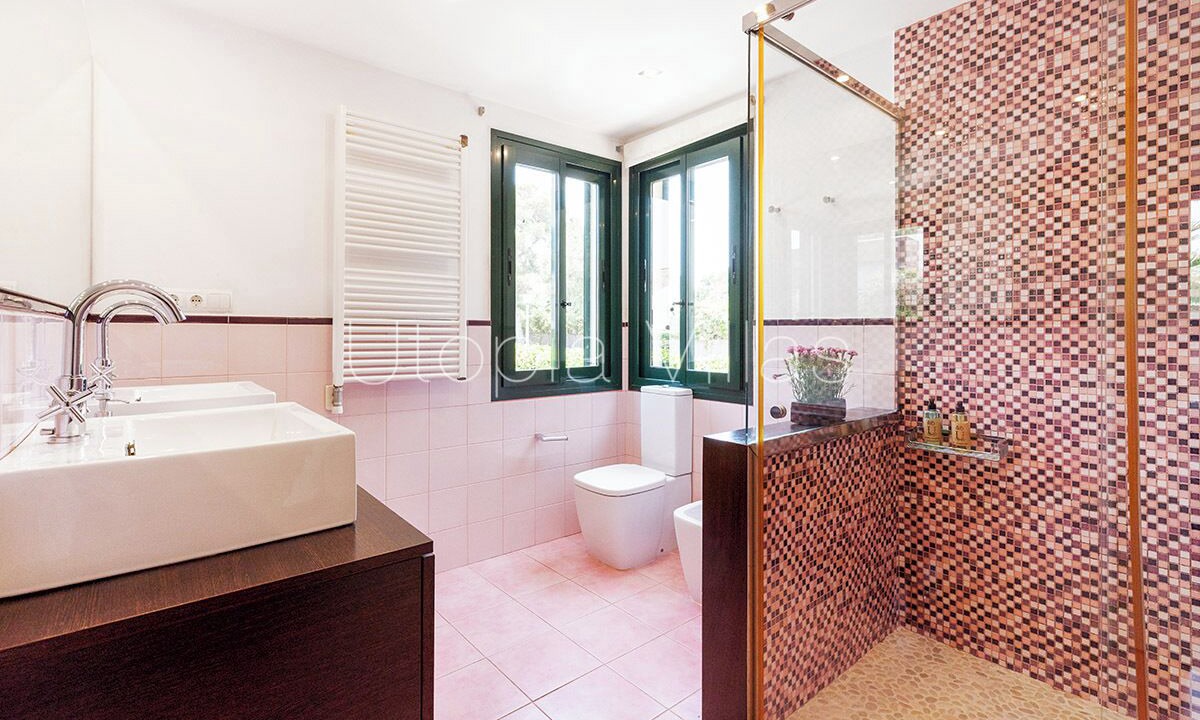 Photo of Bathroom in Passeig Maritim