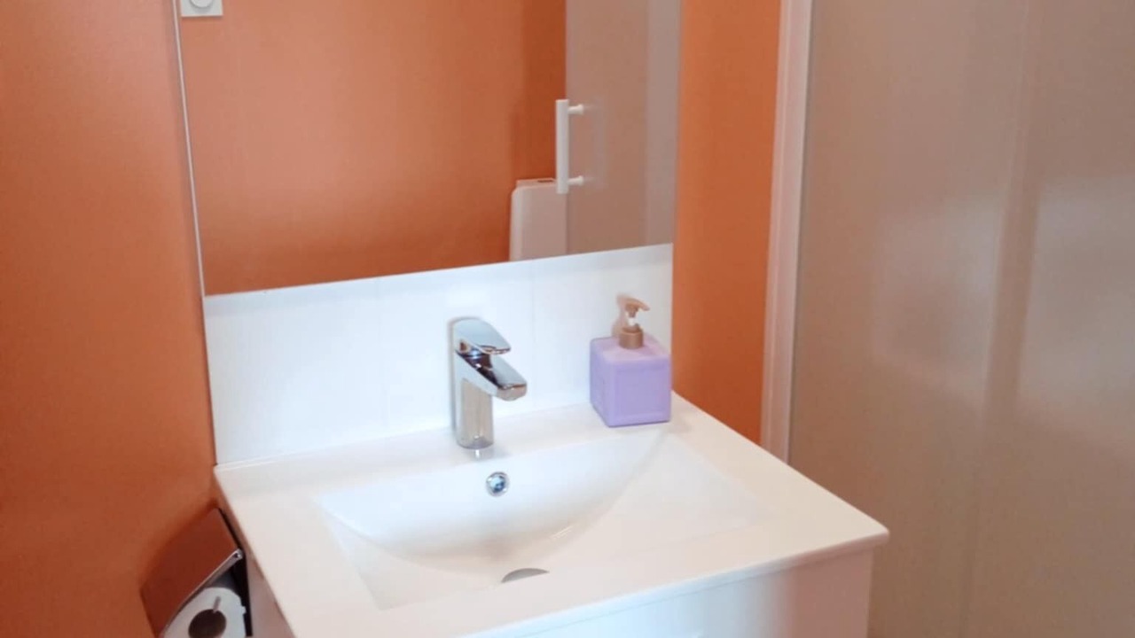 Photo of Bathroom in Oyonnax