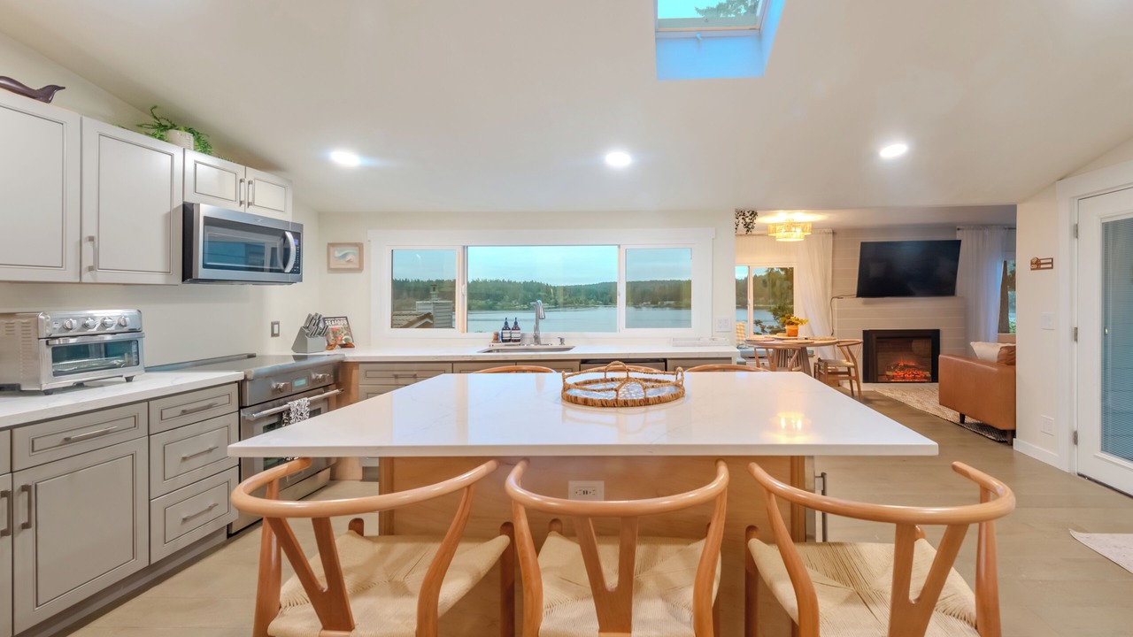 Photo of Others in Rollingbay