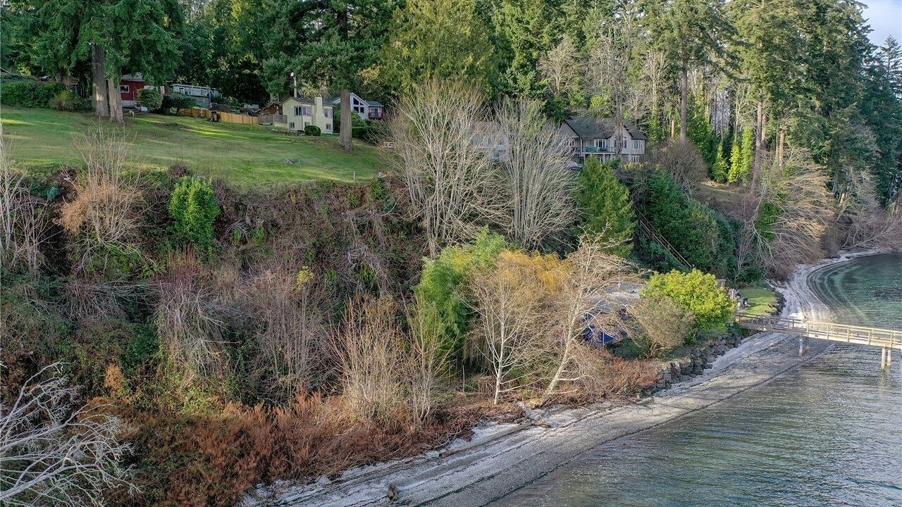 Photo of Others in Rollingbay